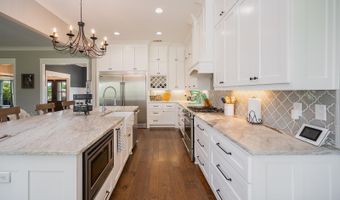 102 E Lake Cv, Beebe, AR 72012