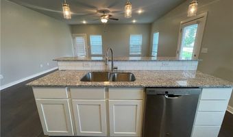 3915 SW Peachwood Dr, Bentonville, AR 72712