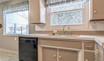 2660 Conrad Ave, Akron, OH 44314