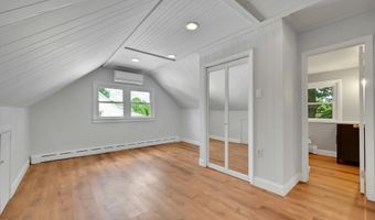 110 Herald Ave, Bridgeport, CT 06606
