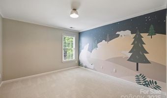 2100 Sablewood Dr, Charlotte, NC 28205