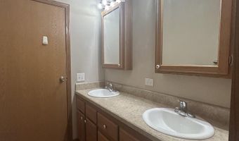 805 Elm St, Allison, IA 50602