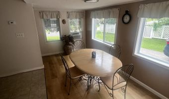 277 Manchester Rd, Belgrade, ME 04917