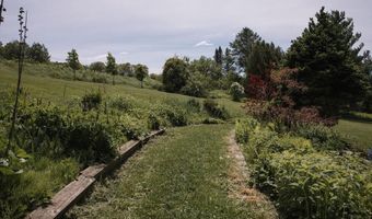 2113 Max Gray Rd, Calais, VT 05667