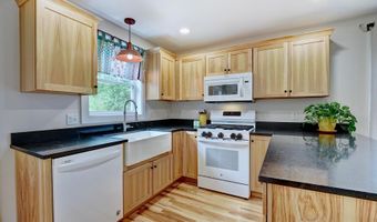 165 Breezy Way, Barrington, NH 03825