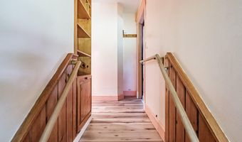 4 Pineway Dr, Auburn, ME 04210
