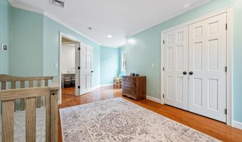 43 Darling Parke Dr, Bangor, ME 04401