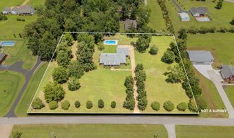 809 TWELVE OAKS Dr, Adamsville, TN 38310
