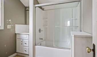 24 Sparkill Ave, Albany, NY 12209