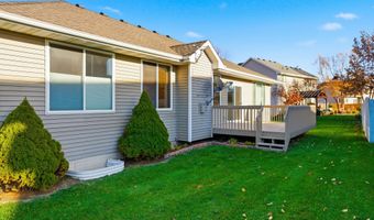 912 10th Avenue Pl, Altoona, IA 50009