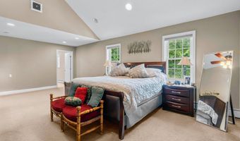 1199 Cornerstone Ct, Cheshire, CT 06410