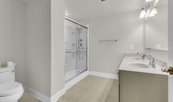 5 PARK Pl 107, Annapolis, MD 21401
