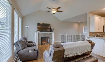 14145 Amanda Ln, Basehor, KS 66007