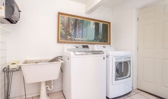 820 W 50th St, Los Angeles, CA 90037