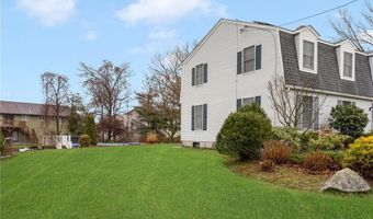 6 Lake Dr, North Providence, RI 02904