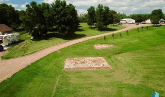 1604 E Redwood Blvd, Brandon, SD 57005