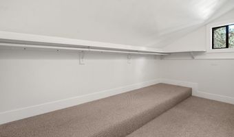 2204 NW Marken St, Bend, OR 97703