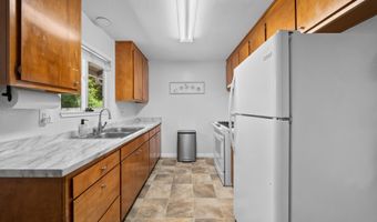 2555 Lupine St, Anderson, CA 96007