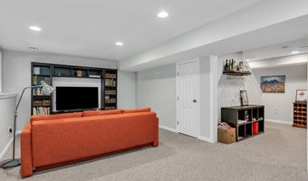 650 Dunn Rd, Coventry, CT 06238