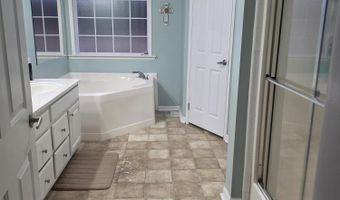 394 Bullard Pit Cir, Autryville, NC 28318