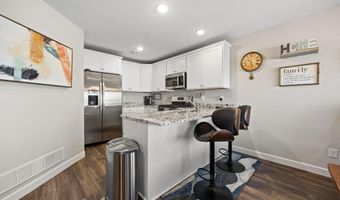 6995 Linwood Dr NE, Albertville, MN 55301