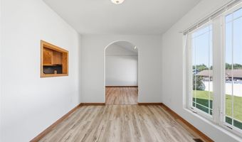 108 Pheasant Ave, Atkins, IA 52206