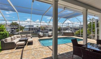 5727 SEA TROUT Pl, Apollo Beach, FL 33572