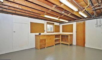 2356 S PIERCE St, Arlington, VA 22202