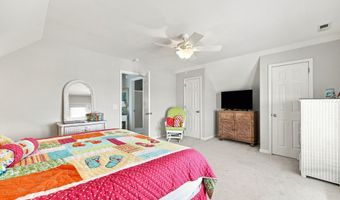 215 E Ft Macon Rd, Atlantic Beach, NC 28512