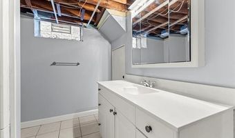 10045 Ruth Ave, Allen Park, MI 48101