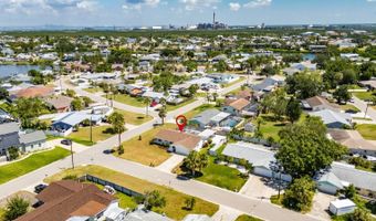 635 Jamaica Cir E, Apollo Beach, FL 33572