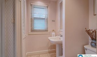 407 N 8th St, Allentown, PA 18102