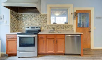 121 Guy Park Ave, Amsterdam, NY 12010