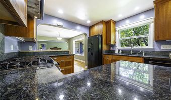 107 Granite St, Ashland, OR 97520