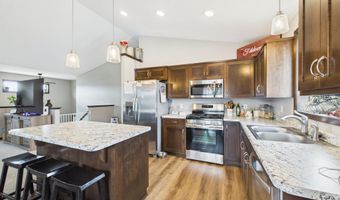 114 Collina Cir, Avon, MN 56310