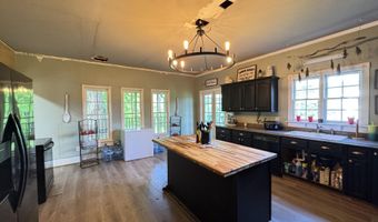 136 S Jackson St, Athens, TN 37303