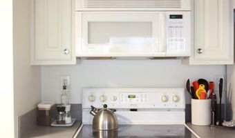 1 Biscayne Dr NW 304, Atlanta, GA 30309