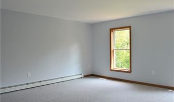 351 Tomaquag Rd, Hopkinton, RI 02804