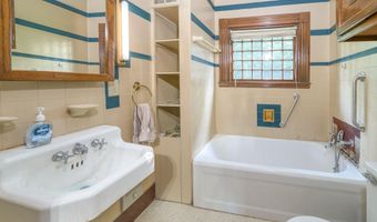 31 Franklin St, Belfast, ME 04915