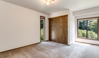 15995 NE EILERS Rd, Aurora, OR 97002