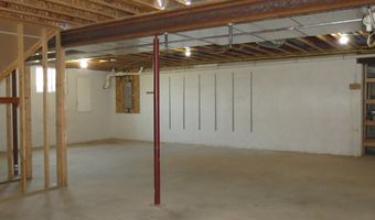 13460 Sycamore Trl, Anna, OH 45302
