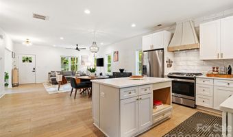 1900 Arnold Dr, Charlotte, NC 28205