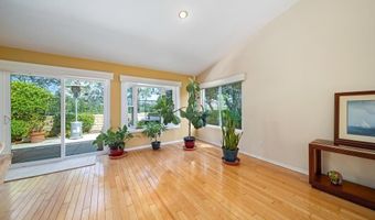 610 Creekside Ave, Oceanside, CA 92057