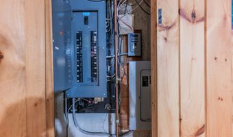 25 Baldwin Dr, Bristol, CT 06010