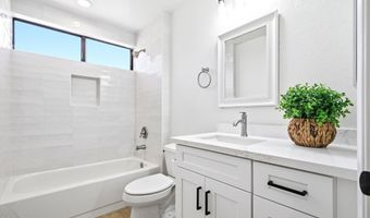 27833 Via Amistosa, Agoura Hills, CA 91301