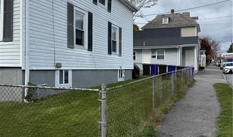 53 Catherine St, Bristol, RI 02809