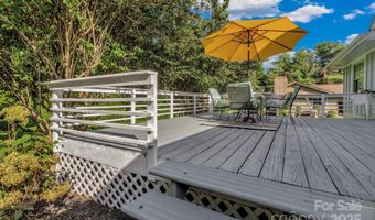 5 Fairway Dr, Arden, NC 28704