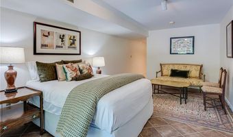 39 Brenton Rd, Newport, RI 02840