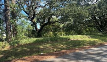 8916 Alba St W, Bayou La Batre, AL 36509