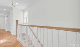 906 E 33rd St, Savannah, GA 31401